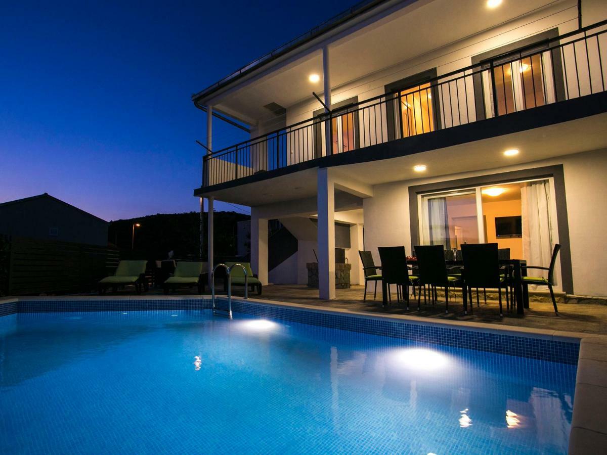 Villa Croatia Sea View With Heated Pool Винишче Экстерьер фото