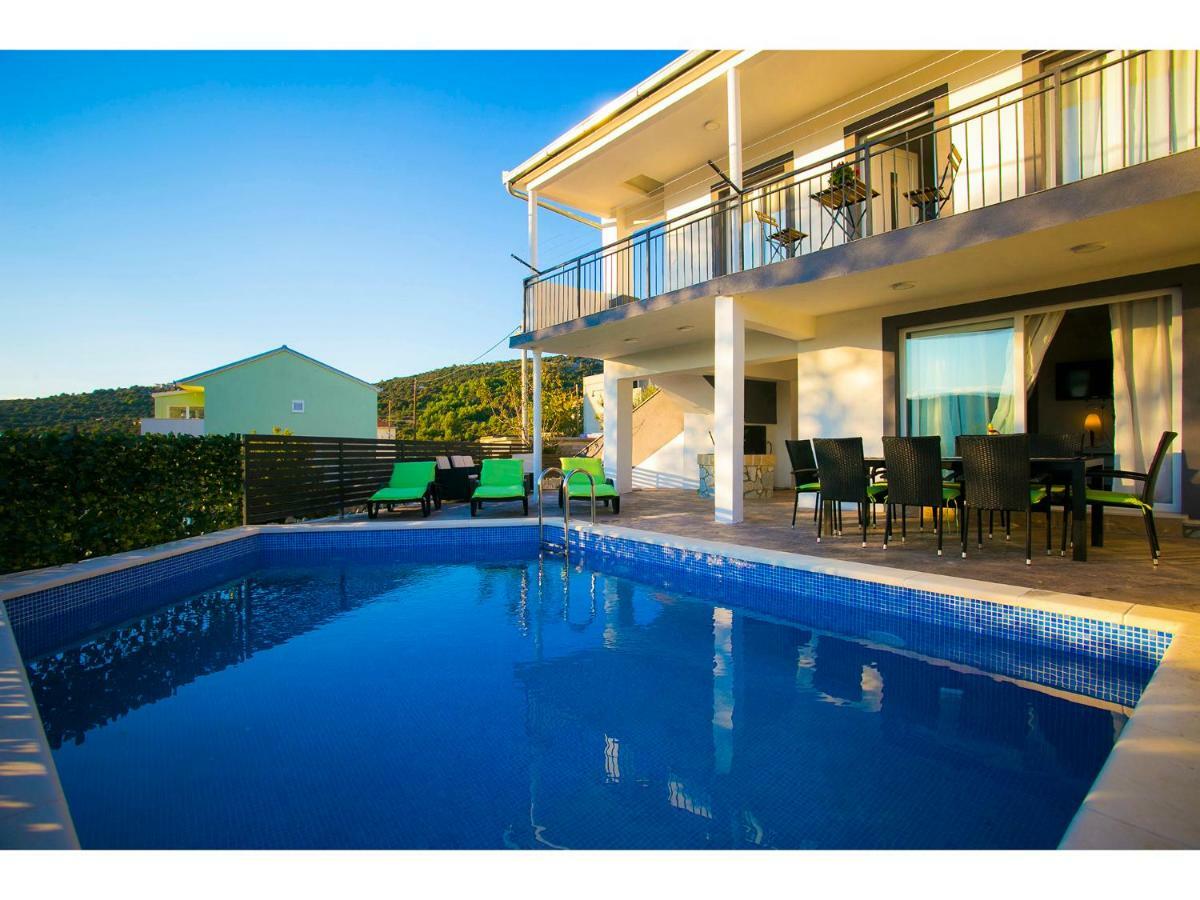 Villa Croatia Sea View With Heated Pool Винишче Экстерьер фото