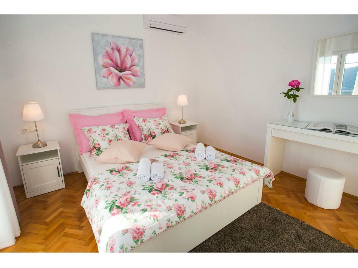 Villa Croatia Sea View With Heated Pool Винишче Экстерьер фото