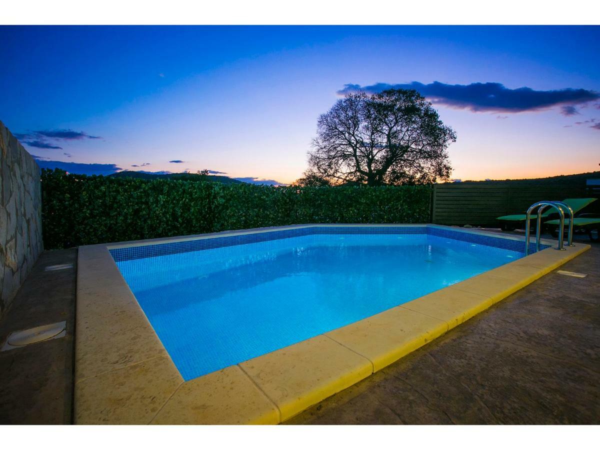 Villa Croatia Sea View With Heated Pool Винишче Экстерьер фото